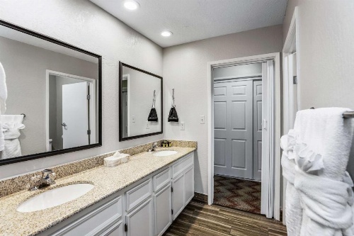 Best Western Plus Sonora Oaks Hotel & Conference Center image 25