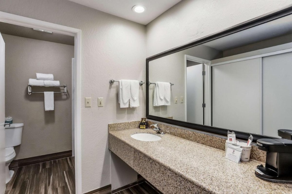 Best Western Plus Sonora Oaks Hotel & Conference Center Image 6